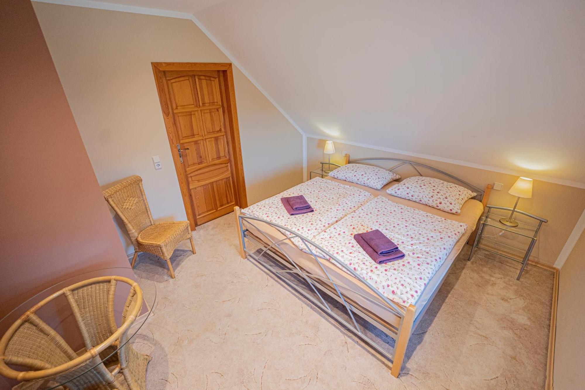 Dom Ogrodnika Apartman Jezow Sudecki Kültér fotó