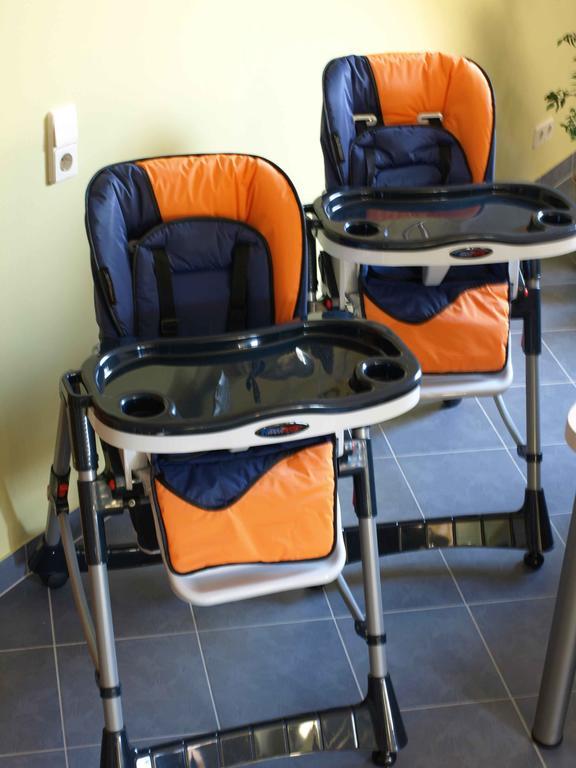 Dom Ogrodnika Apartman Jezow Sudecki Kültér fotó